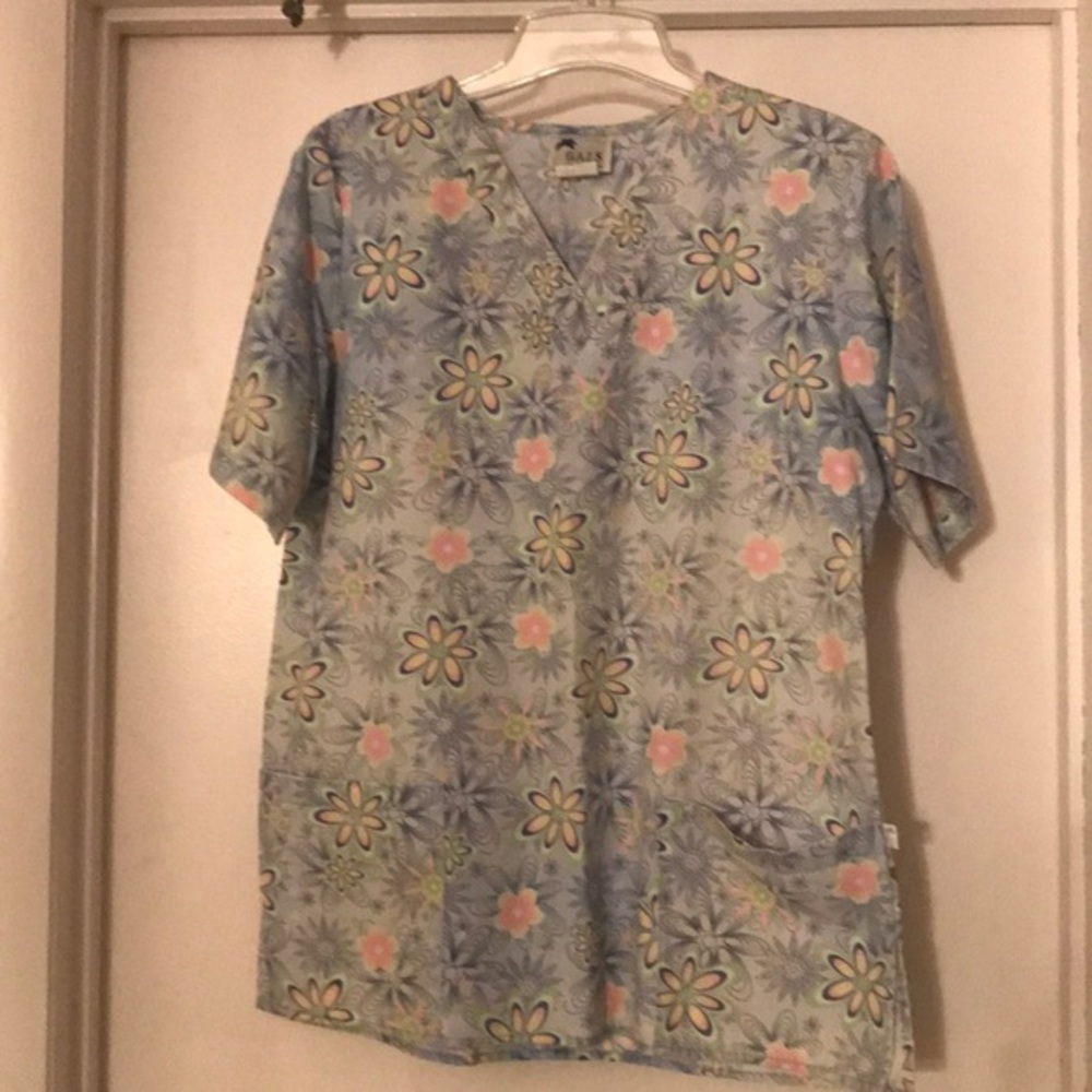 Woman’s scrub uniform top